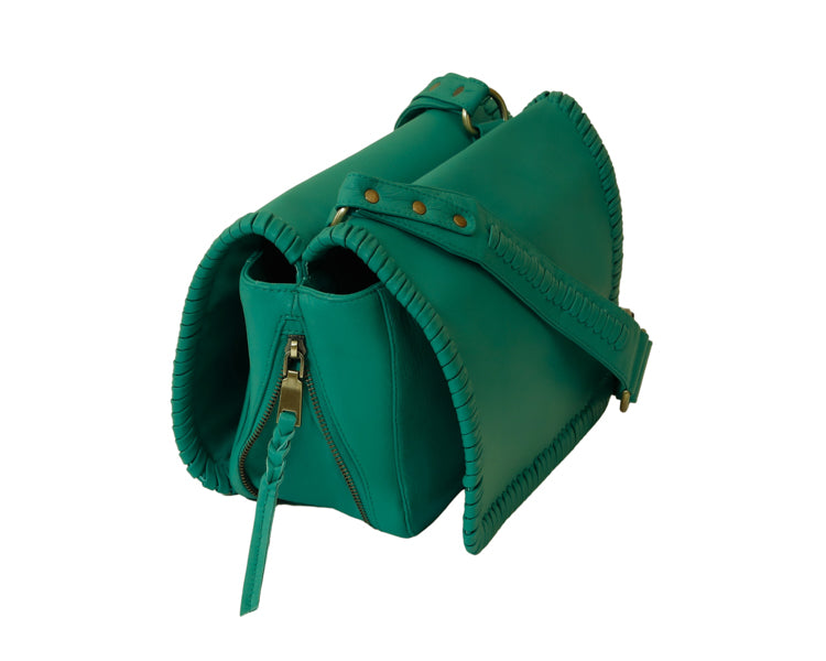 Le nouveau sac Mia en cuir tressé vert prairie